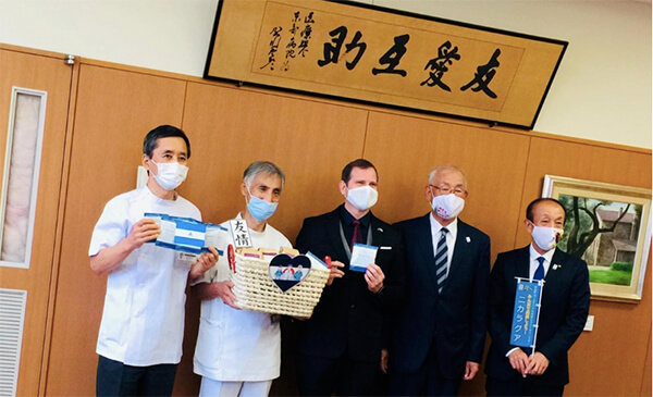 tomioka-hospital-visita-embajador-de-nicaragua